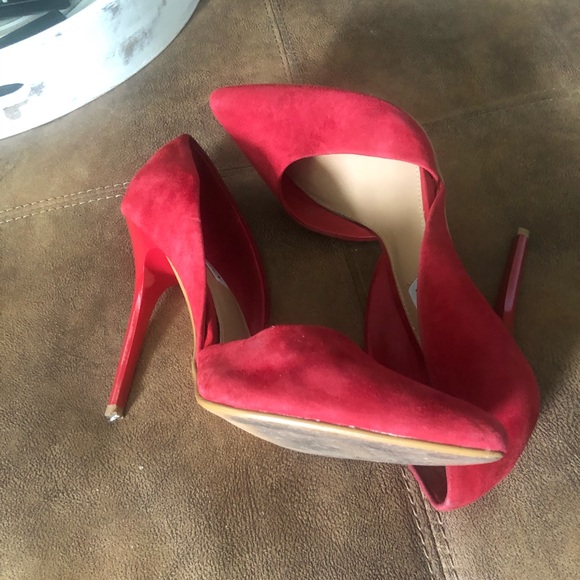 Red heels - Picture 4 of 4